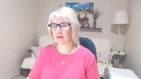 Leila Kinky online show from May 26, 2026, 4:08 am