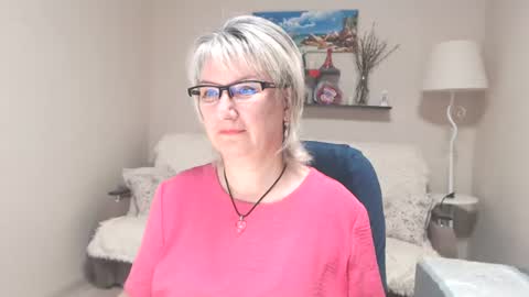 Leila Kinky online show from June 14, 2026, 6:15 am