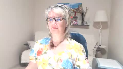 Leila Kinky online show from June 20, 2026, 3:53 am