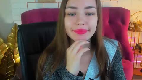 Leila Rai online show from January 30, 2025, 5:19 am