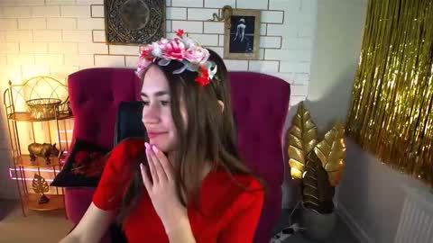 Leila Rai online show from February 9, 2025, 4:18 pm