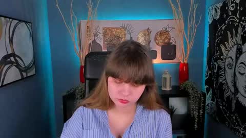 Lela online show from February 7, 2025, 9:04 pm