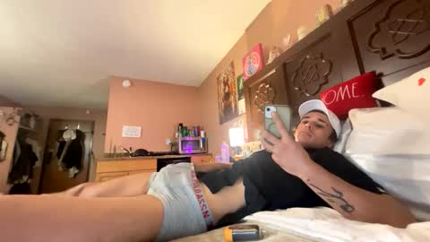 lelandd11 online show from February 17, 2026, 8:37 pm