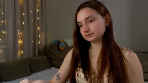 Lelia online show from February 15, 2026, 6:26 pm