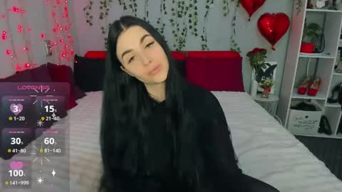 LellitClark online show from April 28, 2026, 2:27 am