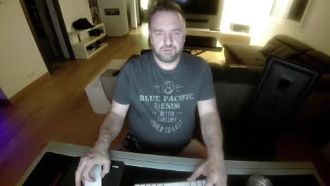 Ange online show from January 27, 2025, 1:26 am