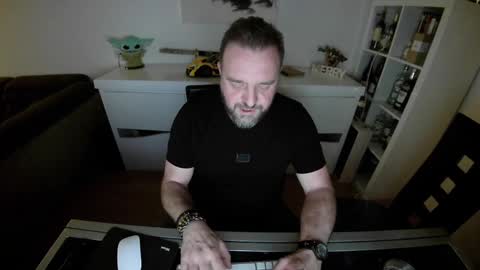 Ange online show from February 8, 2025, 9:04 pm