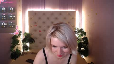 Snapshot of lena_paulles chatting on January 11, 2025, 10:40 am Lena online show from January 11, 2025, 10:40 am