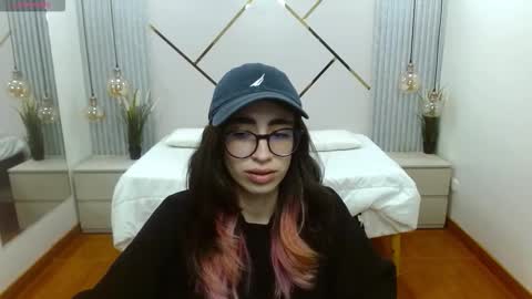 Lena online show from October 14, 2025, 8:42 pm