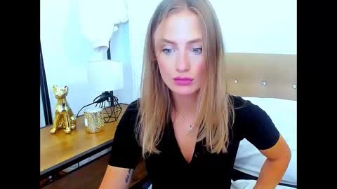 lena_sexi online show from September 12, 2025, 7:36 pm