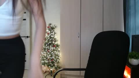 Snapshot of lenagordon chatting on January 18, 2026, 7:01 am lenagordon online show from January 18, 2026, 7:01 am