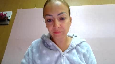 lenalana2 online show from September 13, 2025, 8:58 am