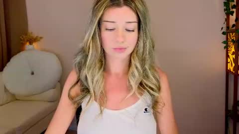 Lena online show from June 26, 2026, 10:41 am