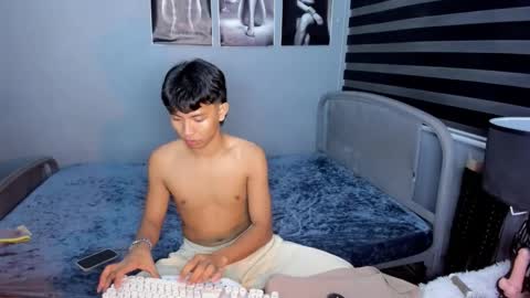 Snapshot of lenard_lust chatting on September 26, 2025, 11:09 pm lenard online show from September 26, 2025, 11:09 pm