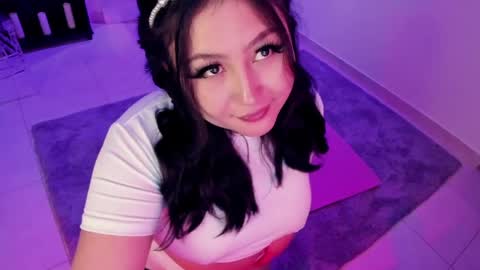 Lenna Kang online show from May 12, 2026, 11:13 pm