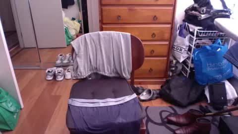 Pussylicker online show from October 10, 2025, 1:48 am