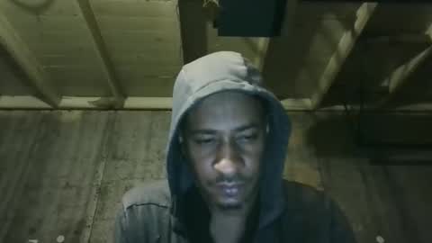 Snapshot of leo199984 chatting on March 24, 2026, 2:27 am leo199984 online show from March 24, 2026, 2:27 am