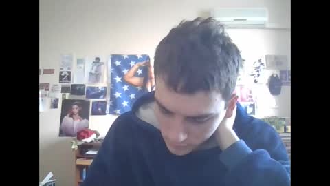 leo_cutie online show from February 2, 2026, 9:41 am