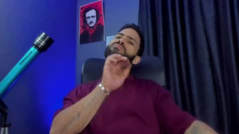 Snapshot of leo_diaz01 chatting on December 21, 2024, 11:02 pm Leo Diaz online show from December 21, 2024, 11:02 pm