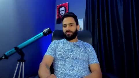 Snapshot of leo_diaz01 chatting on December 22, 2024, 9:42 pm Leo Diaz online show from December 22, 2024, 9:42 pm
