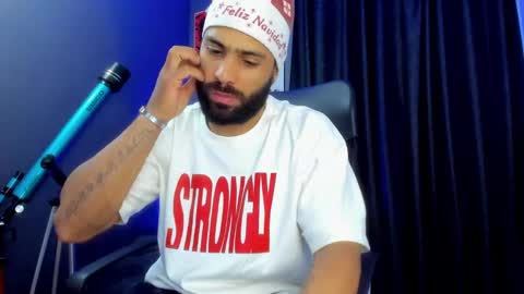 Snapshot of leo_diaz01 chatting on December 26, 2024, 2:22 am Leo Diaz online show from December 26, 2024, 2:22 am
