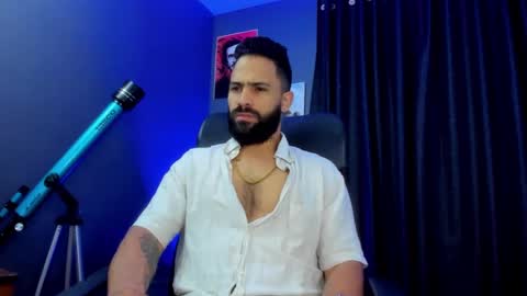 Snapshot of leo_diaz01 chatting on January 3, 2025, 10:51 pm Leo Diaz online show from January 3, 2025, 10:51 pm