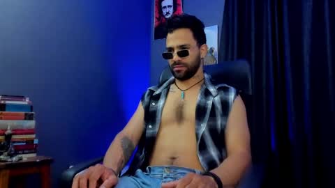 Snapshot of leo_diaz01 chatting on January 25, 2025, 1:10 am Leo Diaz online show from January 25, 2025, 1:10 am