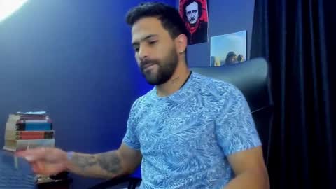 Snapshot of leo_diaz01 chatting on January 27, 2025, 2:10 am Leo Diaz online show from January 27, 2025, 2:10 am