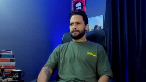 Snapshot of leo_diaz01 chatting on January 30, 2025, 2:58 pm Leo Diaz online show from January 30, 2025, 2:58 pm