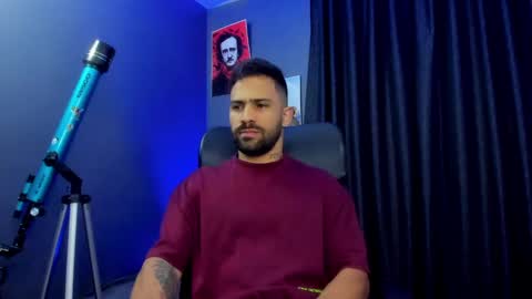 Snapshot of leo_diaz01 chatting on February 14, 2025, 5:19 am Leo Diaz online show from February 14, 2025, 5:19 am