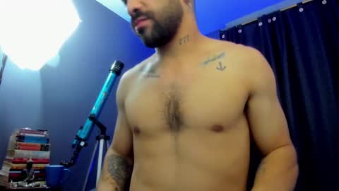 Snapshot of leo_diaz01 chatting on February 17, 2025, 2:09 am Leo Diaz online show from February 17, 2025, 2:09 am