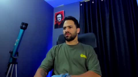 Snapshot of leo_diaz01 chatting on March 7, 2025, 2:25 am Leo Diaz online show from March 7, 2025, 2:25 am