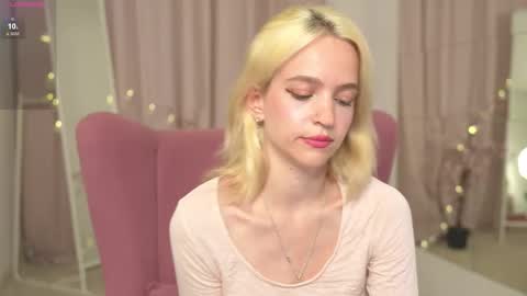 Snapshot of leo_lulu chatting on October 7, 2025, 3:31 pm Ashly online show from October 7, 2025, 3:31 pm