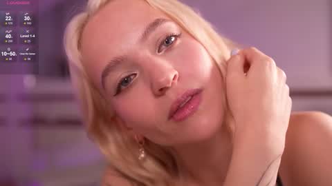 Snapshot of leo_lulu chatting on October 18, 2025, 3:35 pm Ashly online show from October 18, 2025, 3:35 pm