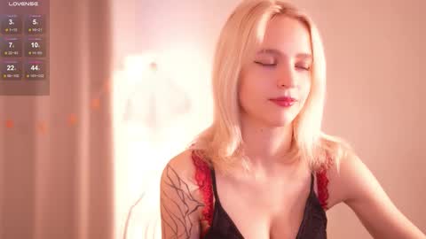 Snapshot of leo_lulu chatting on November 1, 2025, 9:44 am Ashly online show from November 1, 2025, 9:44 am