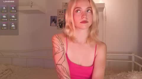 Snapshot of leo_lulu chatting on November 13, 2025, 3:33 pm Ashly online show from November 13, 2025, 3:33 pm