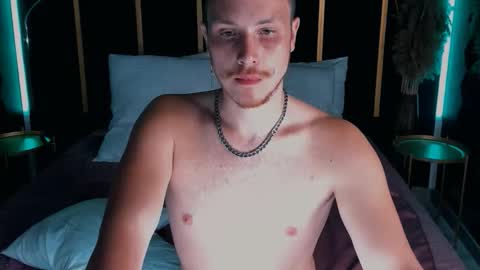 Snapshot of leo_mooree chatting on September 23, 2025, 4:15 am Leo online show from September 23, 2025, 4:15 am