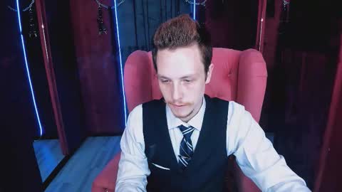 Snapshot of leo_mooree chatting on November 1, 2025, 9:06 pm Leo online show from November 1, 2025, 9:06 pm