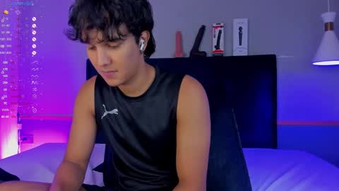 Leo online show from November 18, 2025, 3:45 am