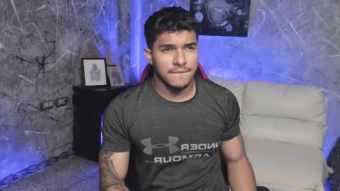 Leo independent model online show from October 22, 2025, 12:11 am