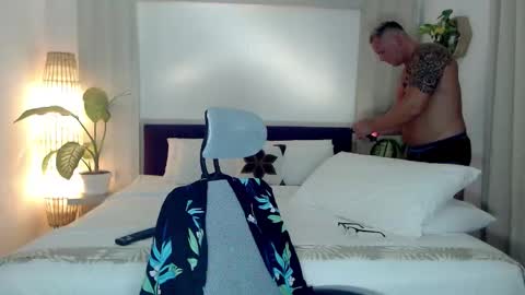 TheBigLeo online show from November 3, 2025, 4:30 pm