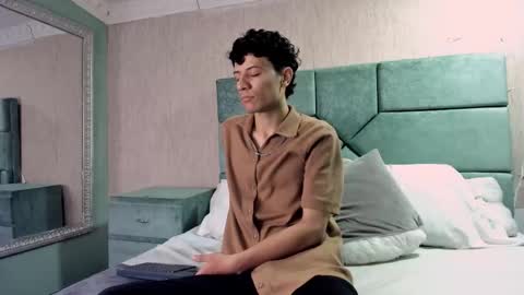 Snapshot of leofeniix chatting on February 23, 2026, 4:10 am Leo online show from February 23, 2026, 4:10 am