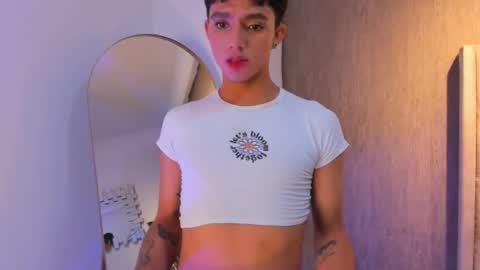 leohard_ online show from March 15, 2026, 2:06 am