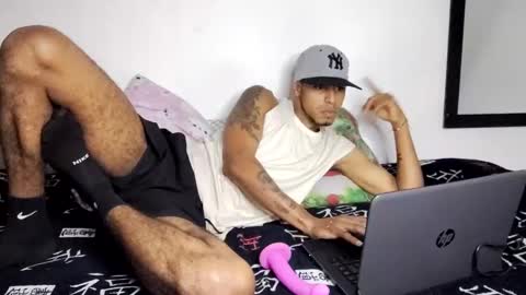 Snapshot of leohot24 chatting on January 4, 2025, 3:29 am leo online show from January 4, 2025, 3:29 am