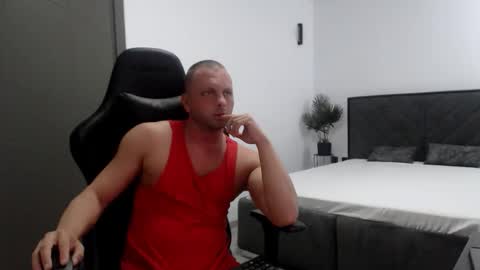 Leo online show from September 29, 2025, 6:35 pm