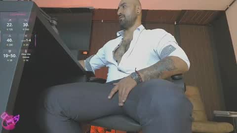 Leon online show from April 30, 2026, 10:36 pm