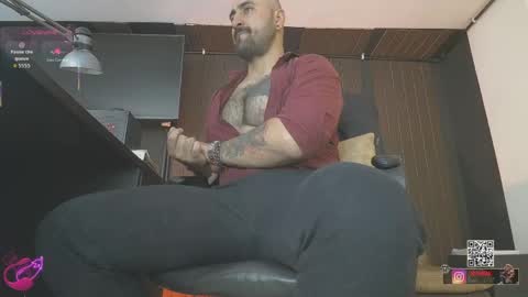 Snapshot of leon_1717 chatting on May 15, 2026, 6:04 pm Leon online show from May 15, 2026, 6:04 pm