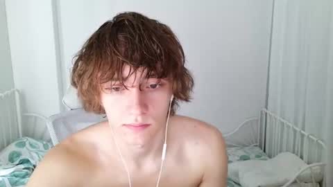 Leon online show from June 13, 2026, 1:47 am