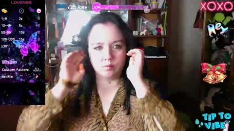 Snapshot of leona_harrison chatting on December 12, 2024, 10:34 am Leona Harrison online show from December 12, 2024, 10:34 am