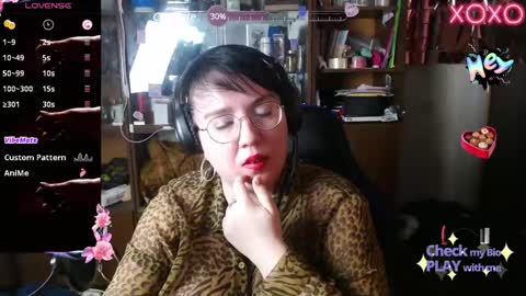 Snapshot of leona_harrison chatting on February 11, 2025, 5:47 am Leona Harrison online show from February 11, 2025, 5:47 am